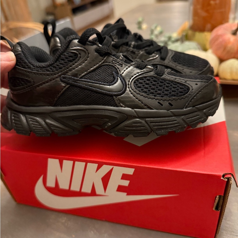 Brand New Nike Kids Black Sneakers VS RNR
